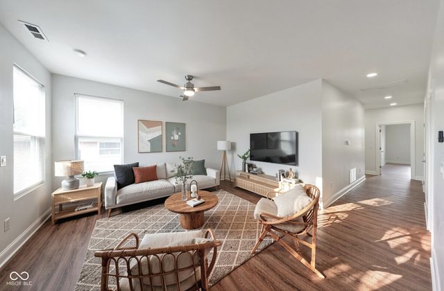 3915 N Hawthorne Lane, Indianapolis, IN 46226