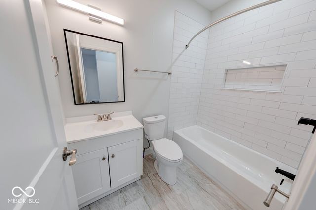 3915 N Hawthorne Lane, Indianapolis, IN 46226