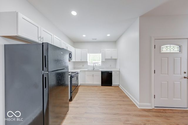 3915 N Hawthorne Lane, Indianapolis, IN 46226
