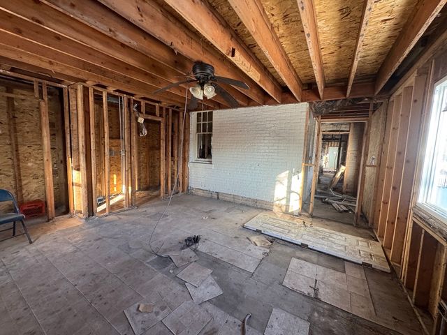 8900 S Emerald Avenue, Chicago, IL 60620