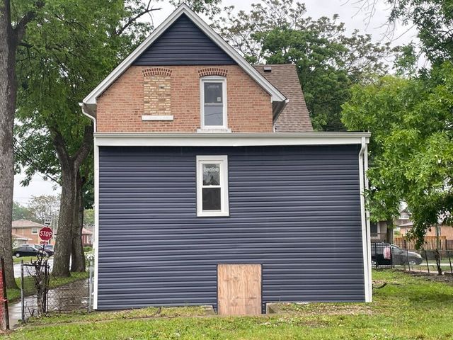 8900 S Emerald Avenue, Chicago, IL 60620