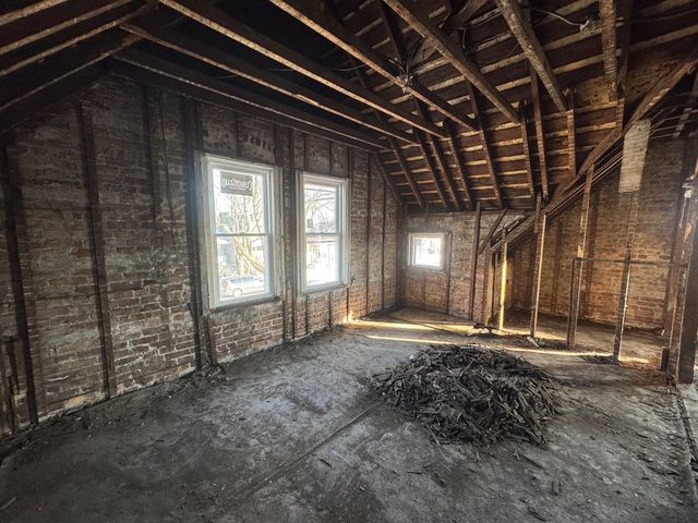8900 S Emerald Avenue, Chicago, IL 60620