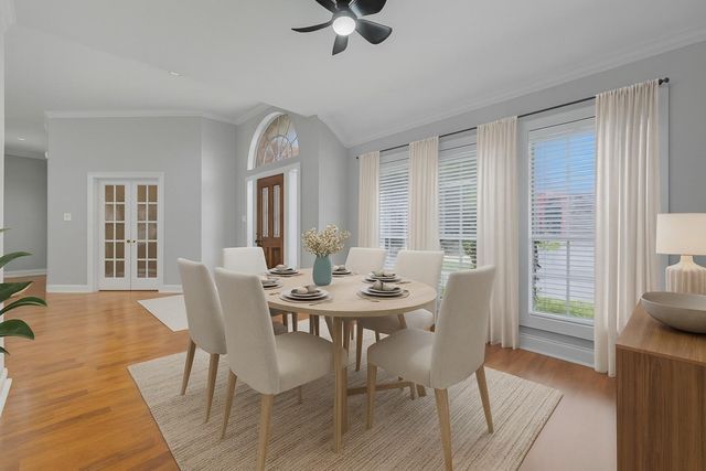 1813 Oak Wood Drive E, Pearland, TX 77581