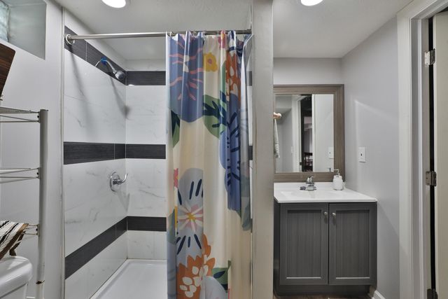 3216 Howey Road, Columbus, OH 43224