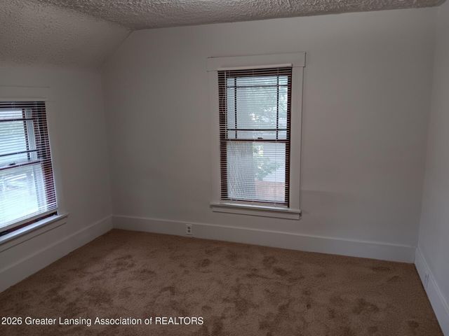 908 N Pine Street, Lansing, MI 48906