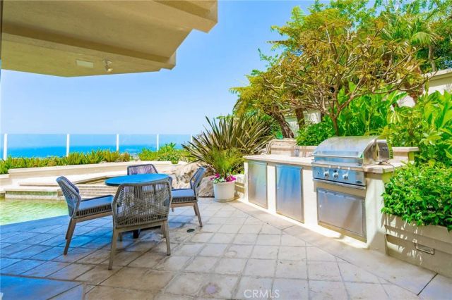 6 Canyon Terrace, Newport Coast, CA 92657