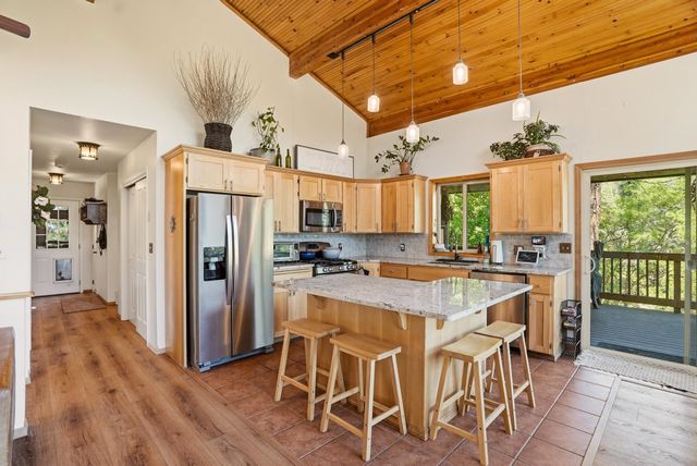3310 W Hartson Ave, Spokane, WA 99224