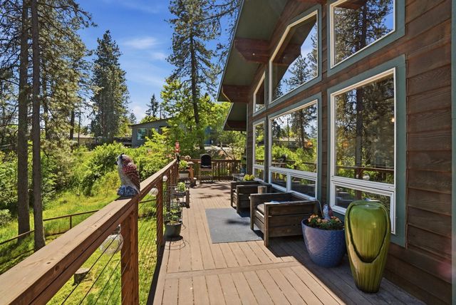 3310 W Hartson Ave, Spokane, WA 99224