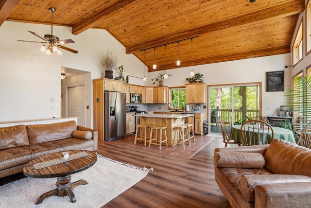 3310 W Hartson Ave, Spokane, WA 99224