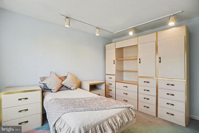 129 PINECREST LN, Lansdale, PA 19446