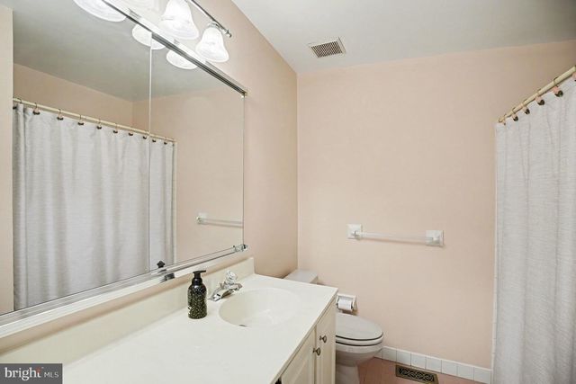 129 PINECREST LN, Lansdale, PA 19446