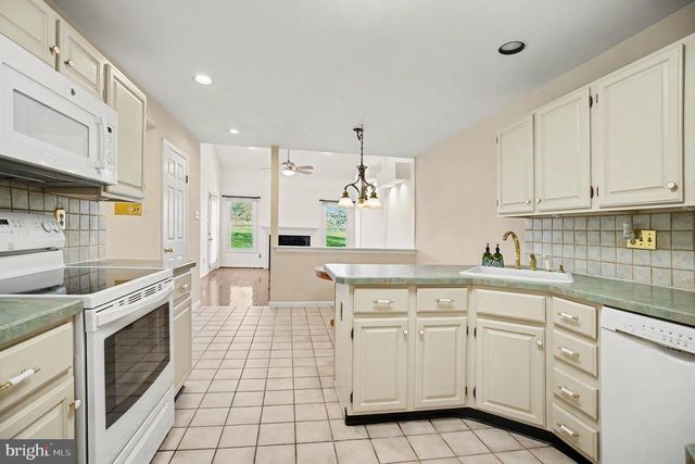 129 PINECREST LN, Lansdale, PA 19446