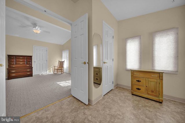 598 WALNUT CT, New Hope, PA 18938