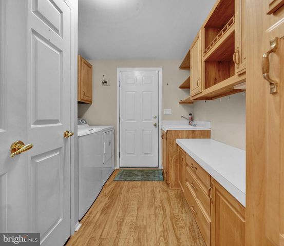 598 WALNUT CT, New Hope, PA 18938