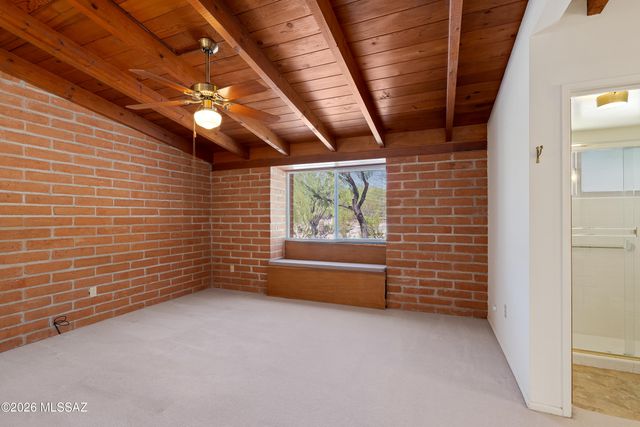 1543 N Plaza De Lirios, Tucson, AZ 85745