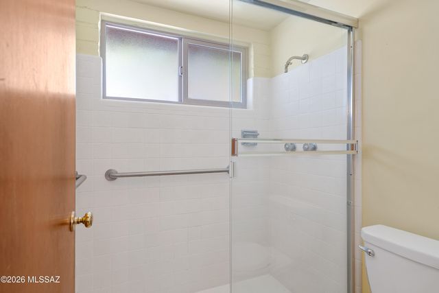 1543 N Plaza De Lirios, Tucson, AZ 85745