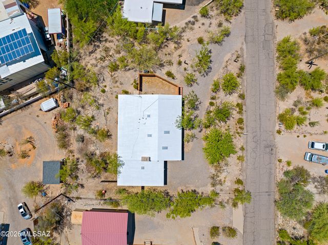 1543 N Plaza De Lirios, Tucson, AZ 85745
