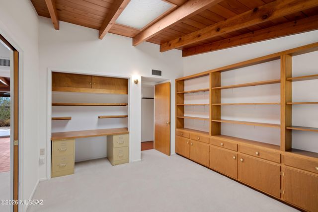 1543 N Plaza De Lirios, Tucson, AZ 85745