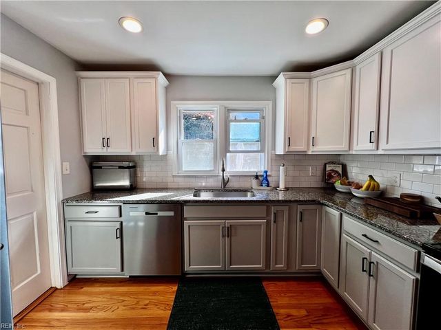 3713 Prince Andrew LN, Virginia Beach, VA 23452