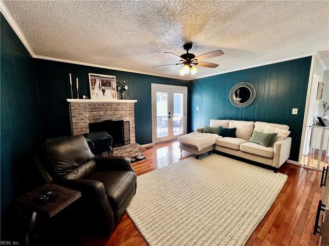 3713 Prince Andrew LN, Virginia Beach, VA 23452