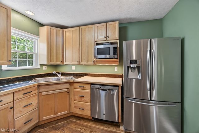 20426 Almar Drive, Shaker Heights, OH 44122