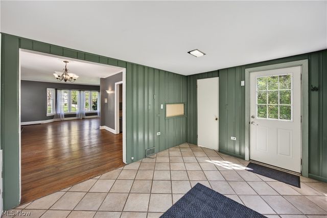 20426 Almar Drive, Shaker Heights, OH 44122