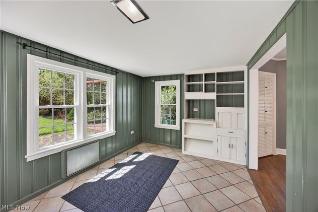 20426 Almar Drive, Shaker Heights, OH 44122