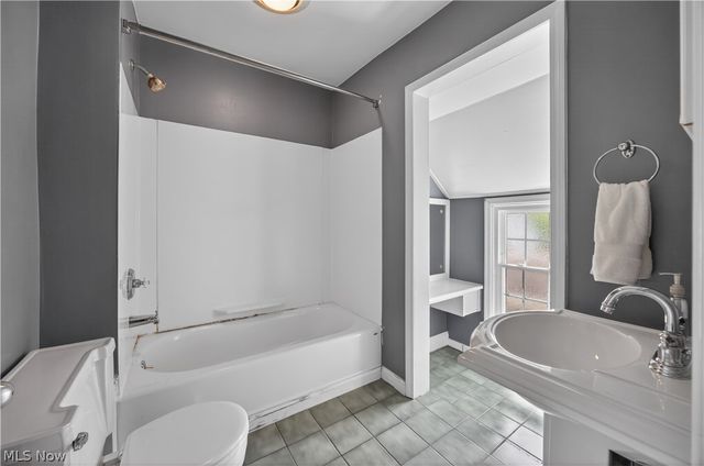 20426 Almar Drive, Shaker Heights, OH 44122