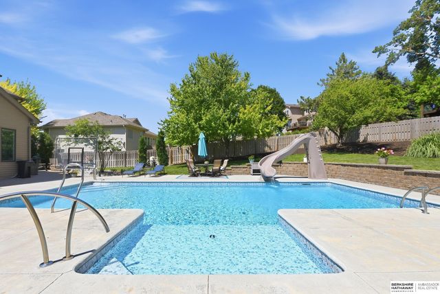 2709 N 159th Street, Omaha, NE 68116