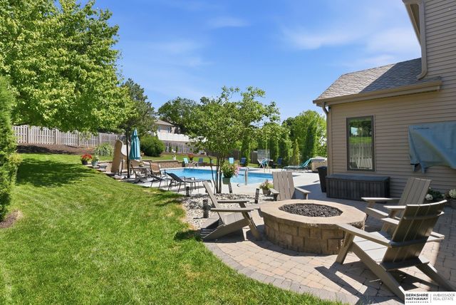 2709 N 159th Street, Omaha, NE 68116