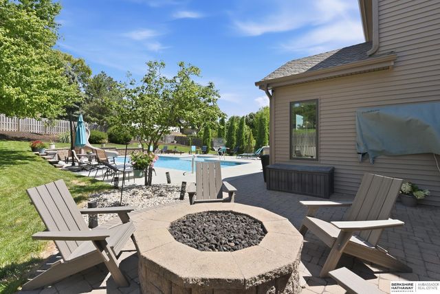2709 N 159th Street, Omaha, NE 68116