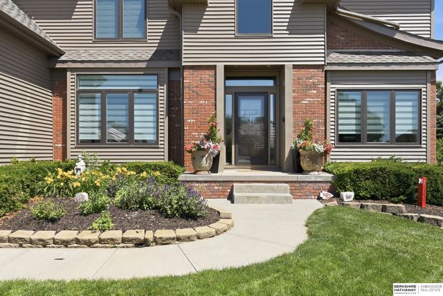 2709 N 159th Street, Omaha, NE 68116