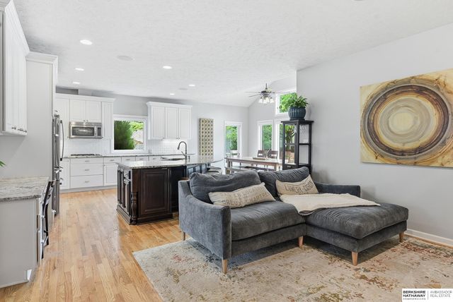 2709 N 159th Street, Omaha, NE 68116