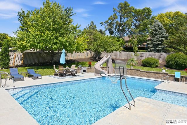 2709 N 159th Street, Omaha, NE 68116