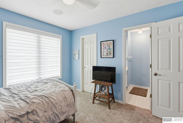 2709 N 159th Street, Omaha, NE 68116