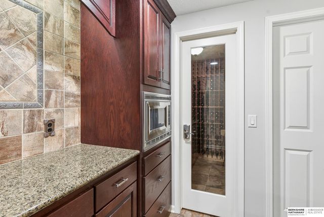 2709 N 159th Street, Omaha, NE 68116
