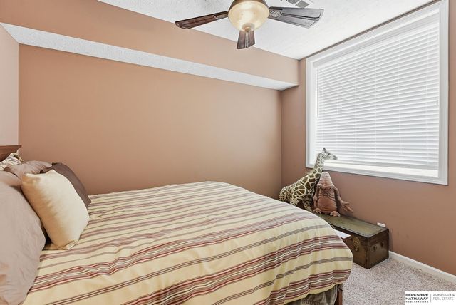 2709 N 159th Street, Omaha, NE 68116