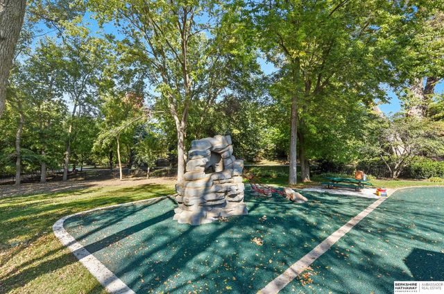 2709 N 159th Street, Omaha, NE 68116