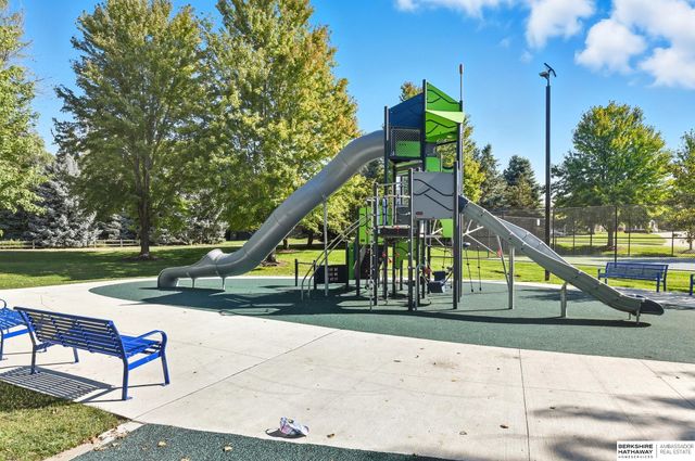 2709 N 159th Street, Omaha, NE 68116