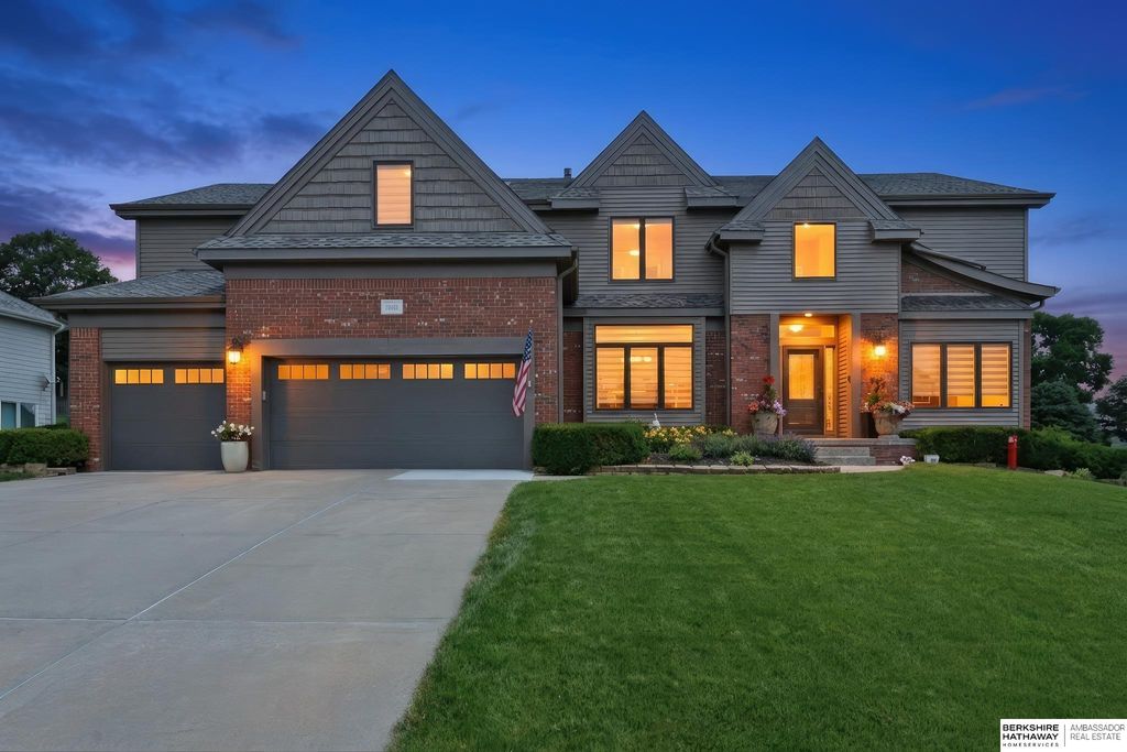 2709 N 159th Street, Omaha, NE 68116