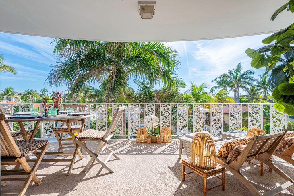 227 Australian Avenue 3e, Palm Beach, FL 33480
