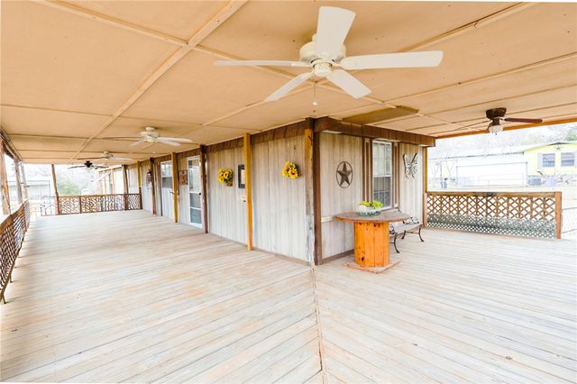 301 Glennwood Circle, Somerville, TX 77879