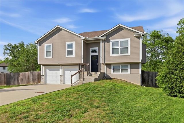 404 Timbercreek Drive, Belton, MO 64083
