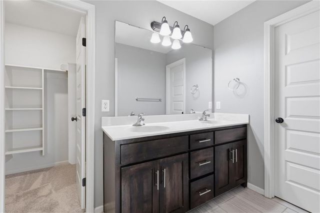 404 Timbercreek Drive, Belton, MO 64083