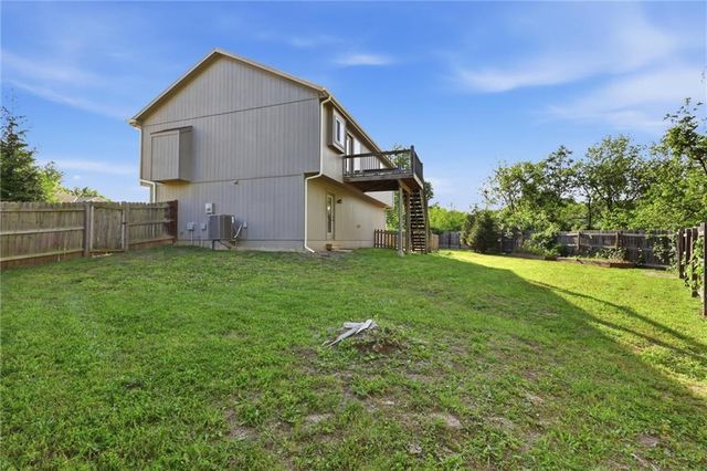 404 Timbercreek Drive, Belton, MO 64083