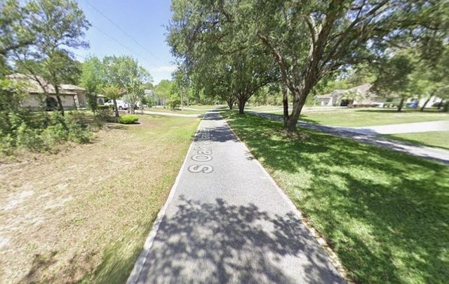 124 OAK VILLAGE BOULEVARD S, Homosassa, FL 34446