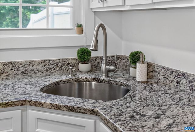 731 PROSPECT AVE, Charlottesville, VA 22903
