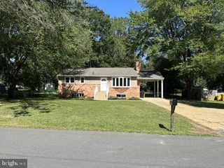 80 BEACH DR, Edgewater, MD 21037