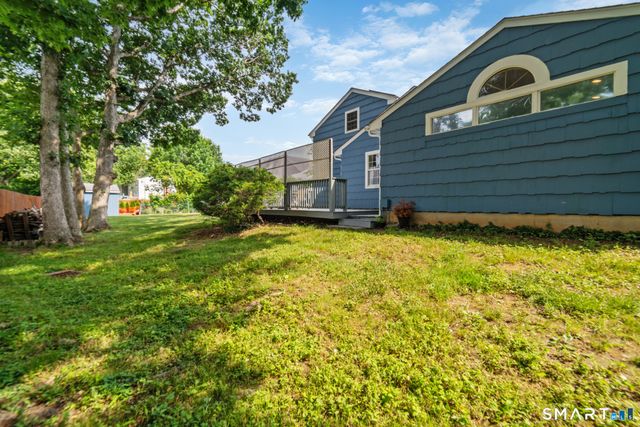 45 Carriage Lane, Milford, CT 06460