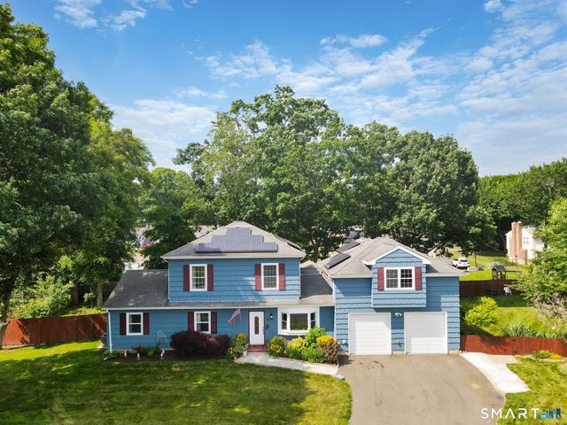 45 Carriage Lane, Milford, CT 06460
